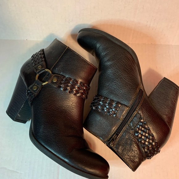 born black leather ankle boots
